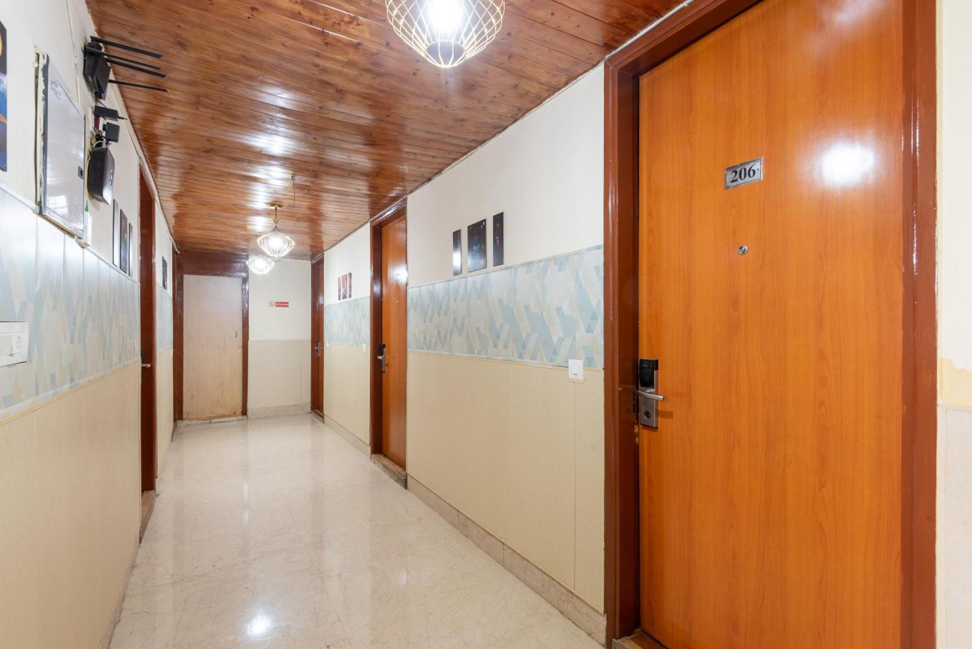 Oyster Pearl I Near Medanta Hospital I Sec-39 I Gurgaon Hotel Buitenkant foto